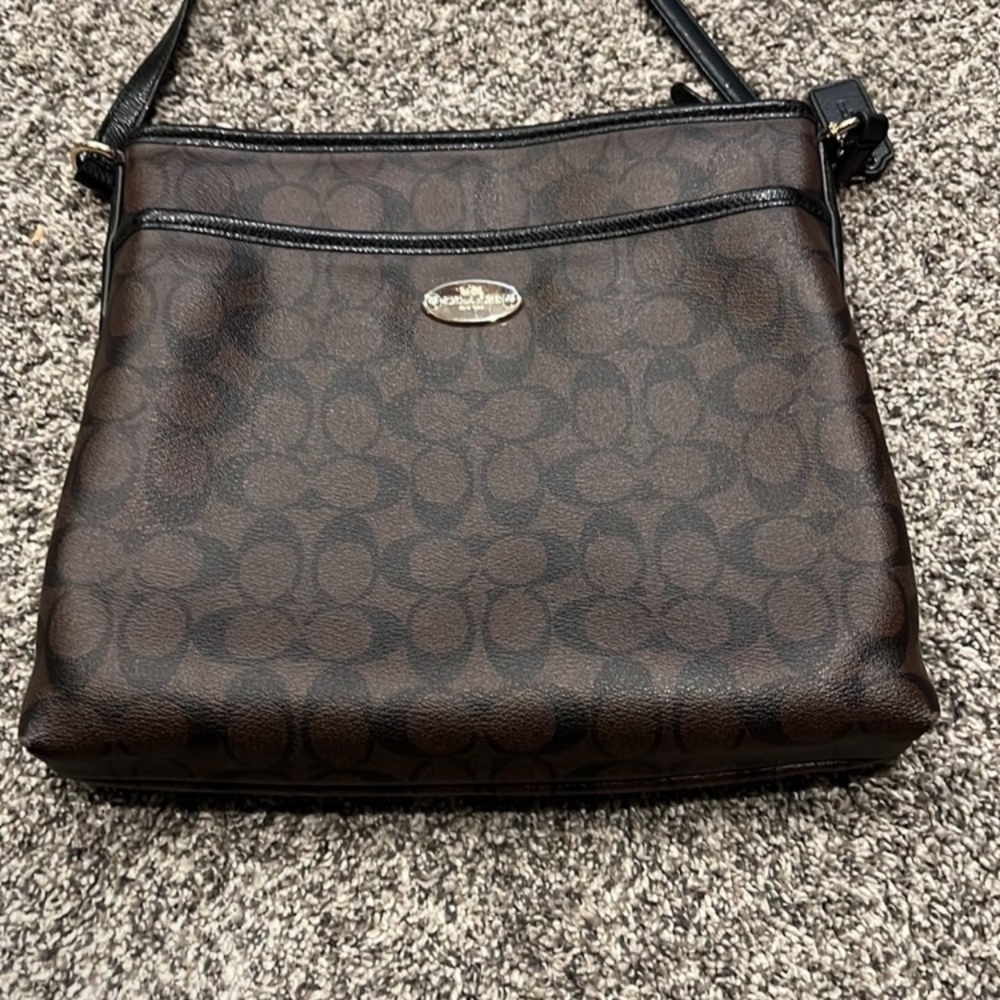 Coach Signature Crossbody Bag Black & Brown (F34938) - Picture 5 of 14